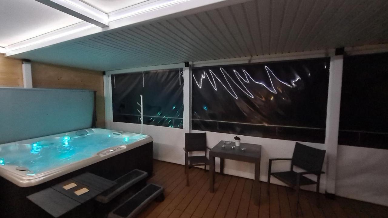 Apartament - Jacuzzi Rzeszów Eksteriør billede