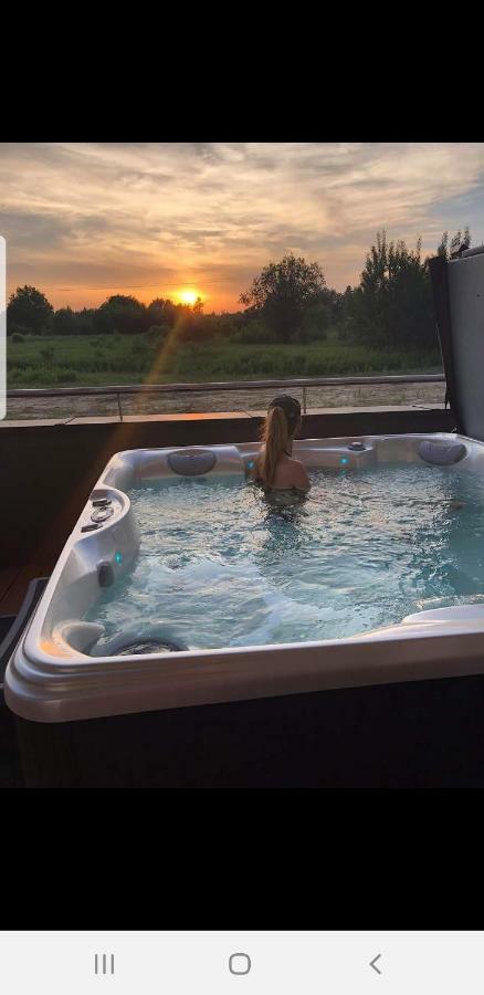 Apartament - Jacuzzi Rzeszów Eksteriør billede
